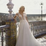 What are the latest trends in wedding dresses?