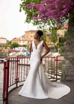 Fit and flare wedding dress Mimosa by Libelle Bridal
